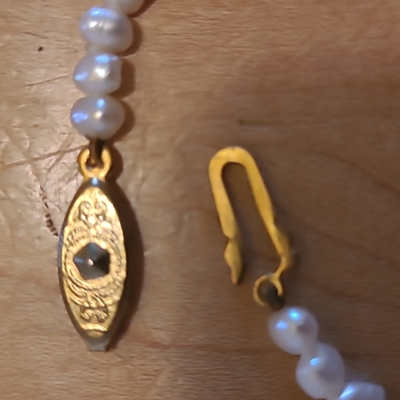 Freshwater Pearl necklace and bracelet - Picture 3 of 3